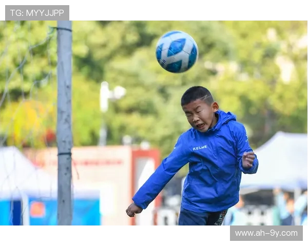 武汉范志毅携手青年力量共筑城市足球发展新篇章